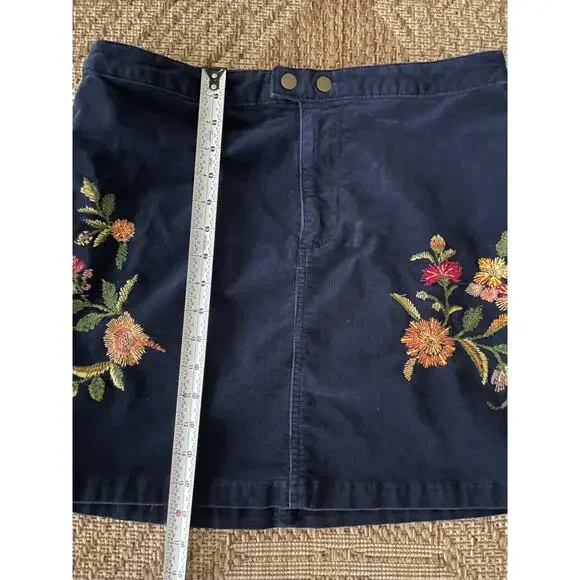 Mossimo Supply Co corduroy mini skirt with embroidery detail SZ 10 - Picture 7 of 7